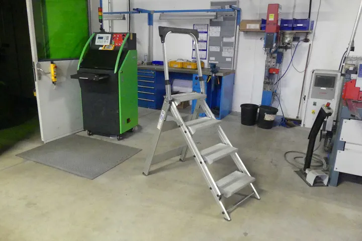 Günzburger Steigtechnik - Stehleiter, 4-Stufen